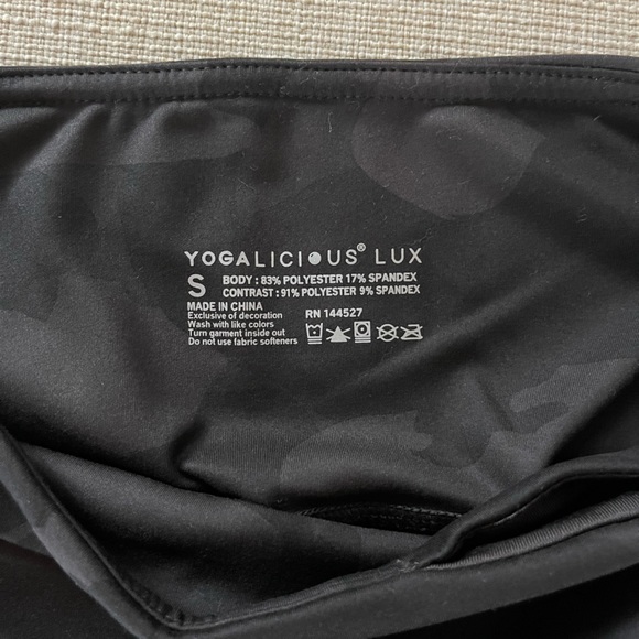 NWT Yogalicious Camo Full Length Leggings in Size S - Picture 5 of 5
